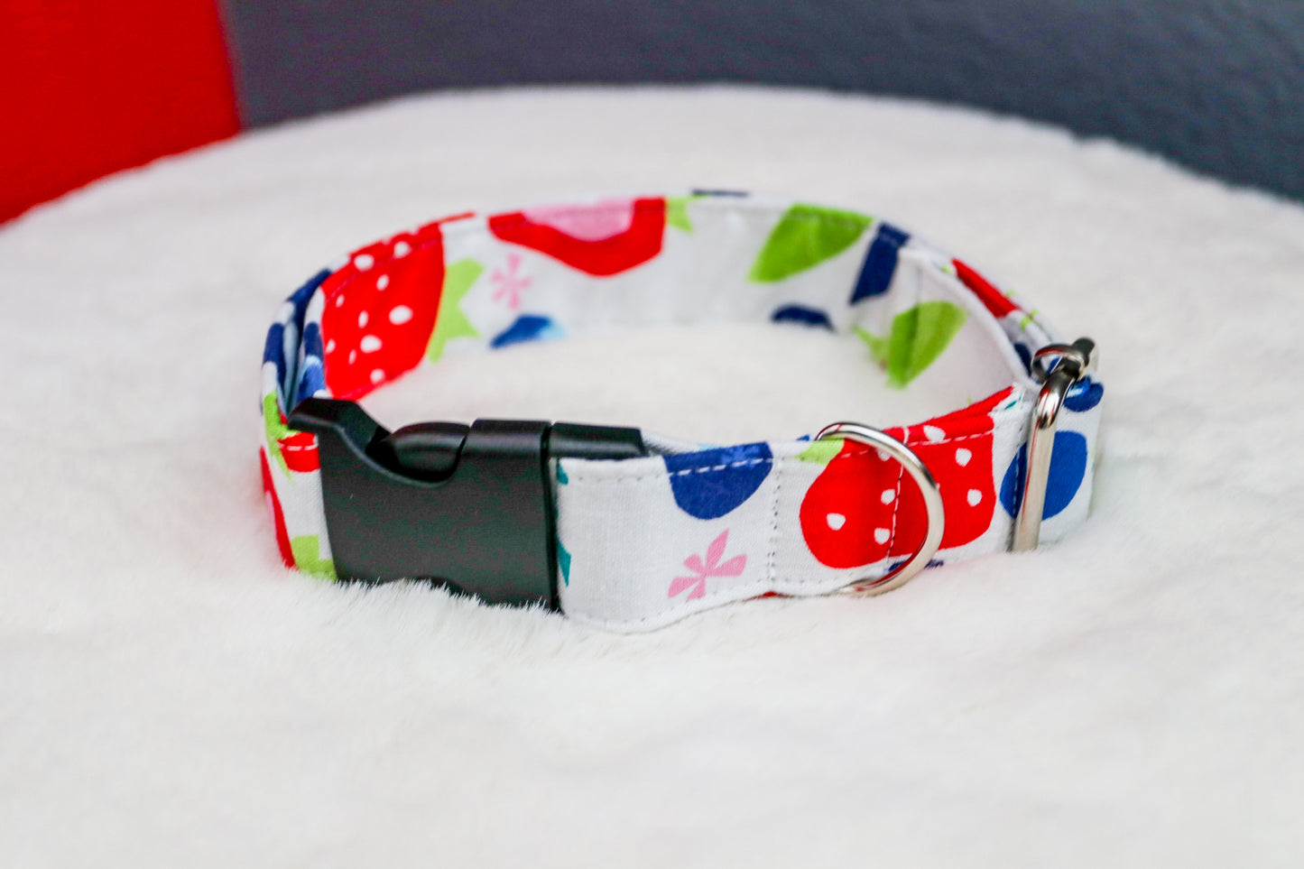 Berries Dog Collar